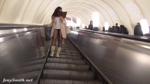 JENY SMITH в метро