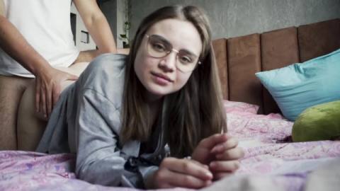 Раком надавал молодке по дыре