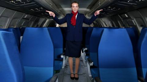 Стюардесса в жестком минете и грубом анале