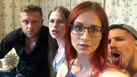 Вчетвером устраивают групповуху, хуи и сучки