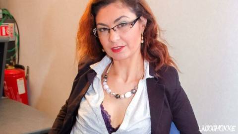 Бывалая шлюшка хочет в жопу - анал с Джулия Гомес Julia Gomez