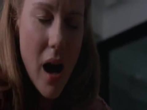 Лора Линни Laura Linney любит с молодыми время проводить